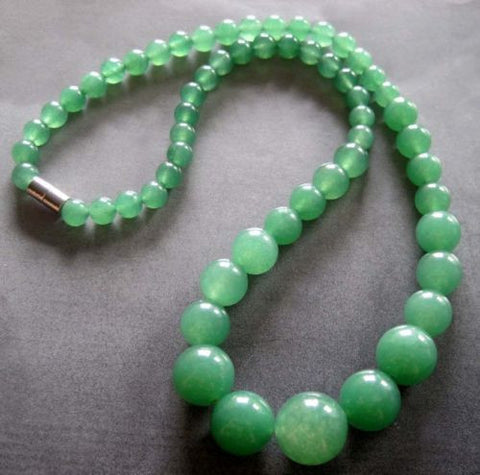 Pale Green Jade Necklace - 18
